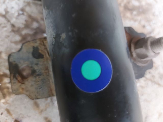 bontott DACIA DUSTER Bal első Gólyaláb (Lengécsillapító, Rugó)