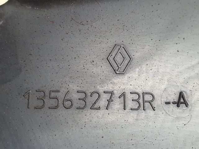 bontott DACIA DUSTER Első Felső Vezérlés Burkolat