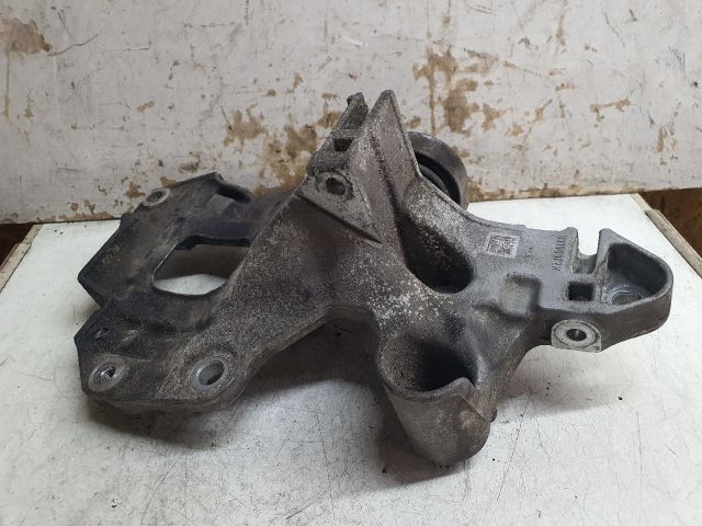 bontott DACIA DUSTER Generátor Tartó Bak