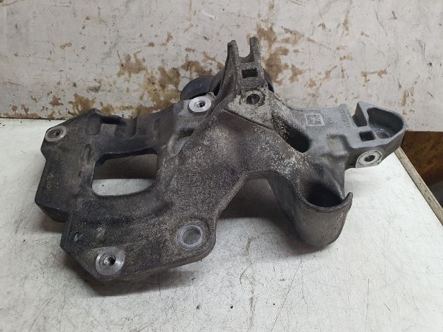 bontott DACIA DUSTER Generátor Tartó Bak