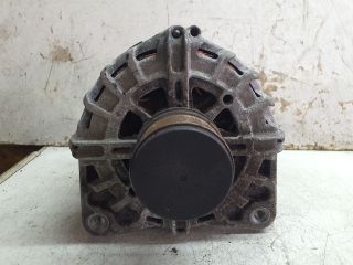 bontott DACIA DUSTER Generátor