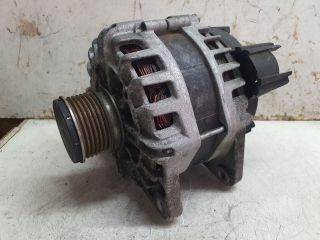 bontott DACIA DUSTER Generátor