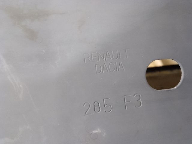 bontott DACIA DUSTER Homlokfal (Üres lemez)