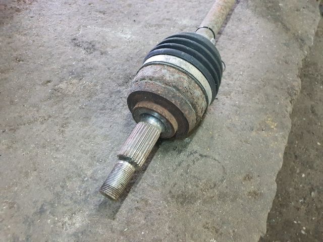 bontott DACIA DUSTER Jobb Féltengely