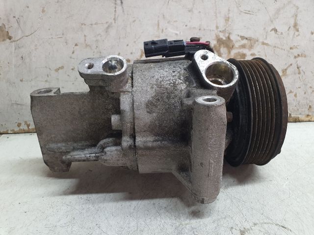 bontott DACIA DUSTER Klímakompresszor