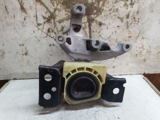 bontott DACIA DUSTER Motor Tartó Bak (Fém)