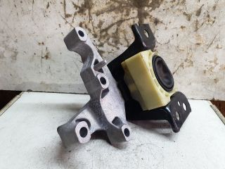 bontott DACIA DUSTER Motor Tartó Bak (Fém)