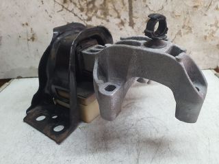 bontott DACIA DUSTER Motor Tartó Bak (Fém)