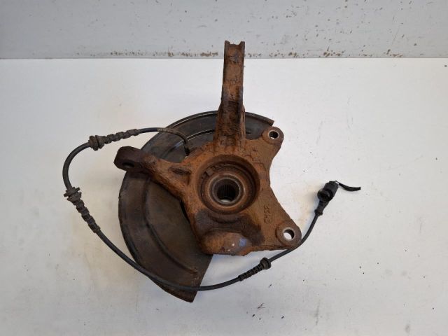 bontott DACIA DUSTER Bal első Csonkállvány Kerékaggyal