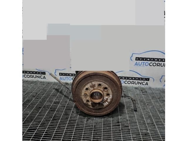 bontott DACIA DUSTER Bal hátsó Csonkállvány