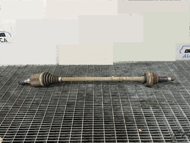 bontott DACIA DUSTER Bal hátsó Féltengely