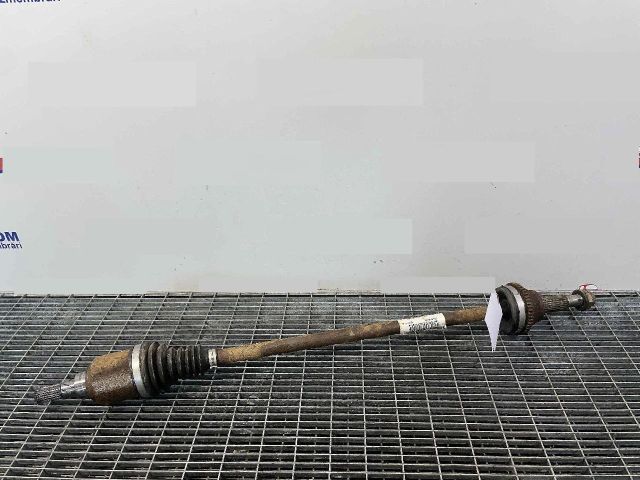 bontott DACIA DUSTER Bal hátsó Féltengely