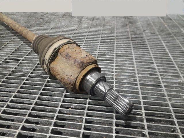 bontott DACIA DUSTER Bal hátsó Féltengely