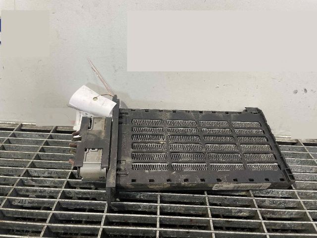 bontott DACIA DUSTER Fűtőradiátor