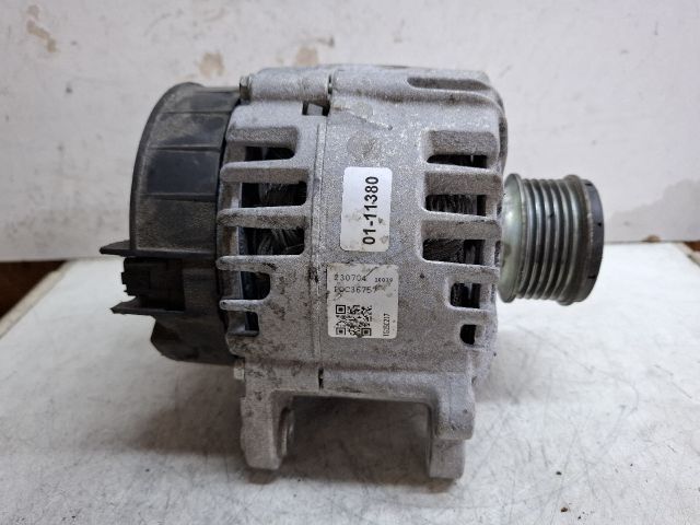 bontott DACIA DUSTER Generátor