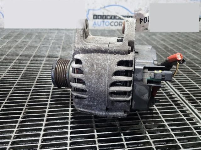 bontott DACIA DUSTER Generátor