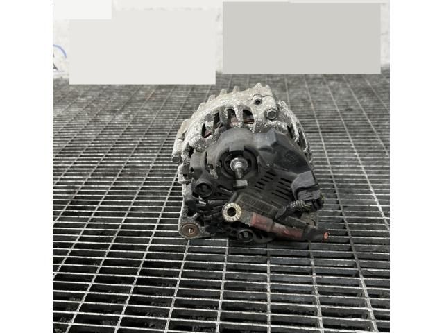 bontott DACIA DUSTER Generátor