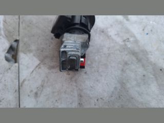 bontott DACIA DUSTER Gyújtáskapcsoló Házzal