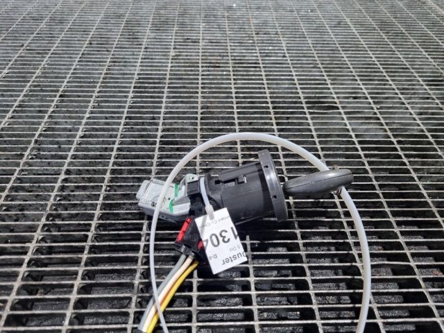 bontott DACIA DUSTER Gyújtáskapcsoló