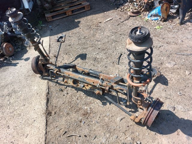 bontott DACIA DUSTER Hátsó Híd (Dobfékes)