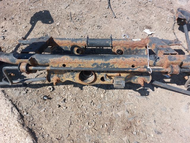 bontott DACIA DUSTER Hátsó Híd (Dobfékes)