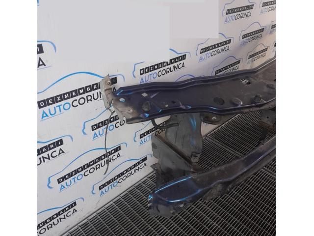 bontott DACIA DUSTER Homlokfal (Üres lemez)