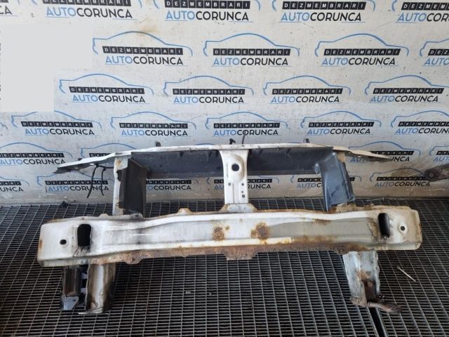 bontott DACIA DUSTER Homlokfal (Üres lemez)