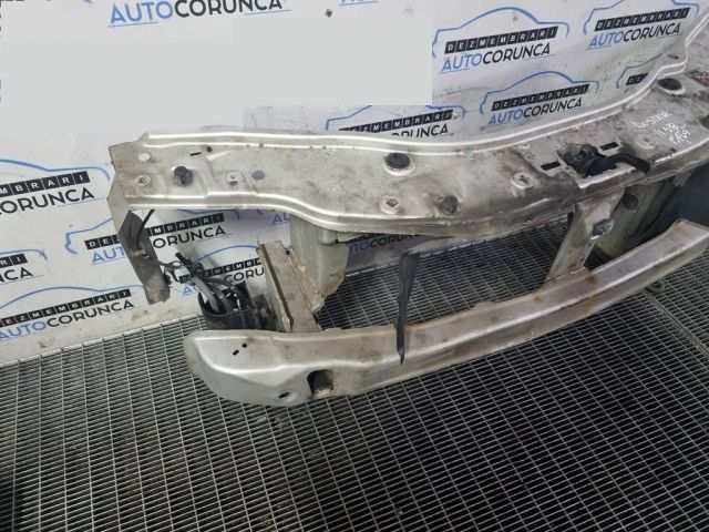 bontott DACIA DUSTER Homlokfal (Üres lemez)