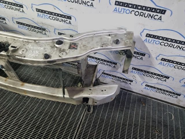 bontott DACIA DUSTER Homlokfal (Üres lemez)