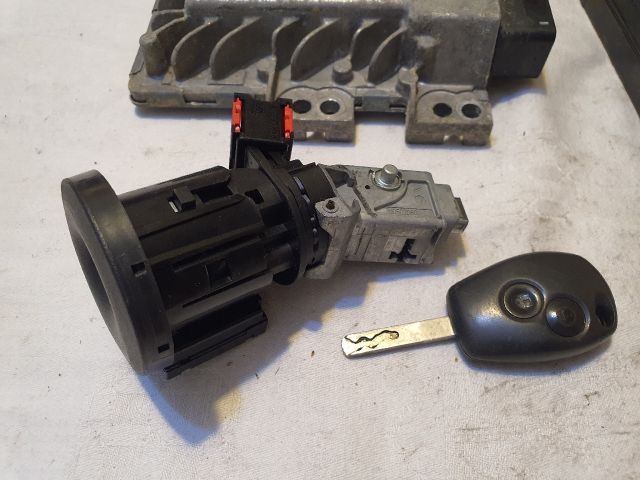 bontott DACIA DUSTER Immobilizer Elektronika