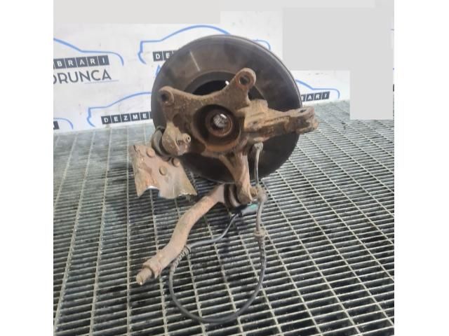 bontott DACIA DUSTER Jobb első Csonkállvány