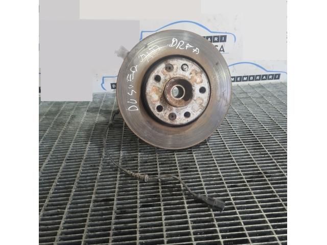 bontott DACIA DUSTER Jobb első Csonkállvány