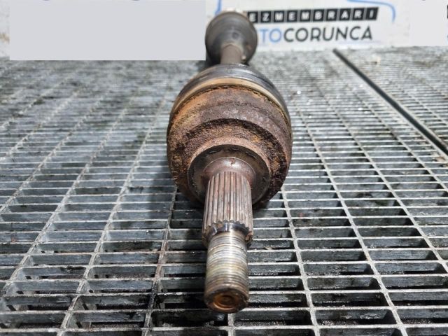 bontott DACIA DUSTER Jobb Féltengely