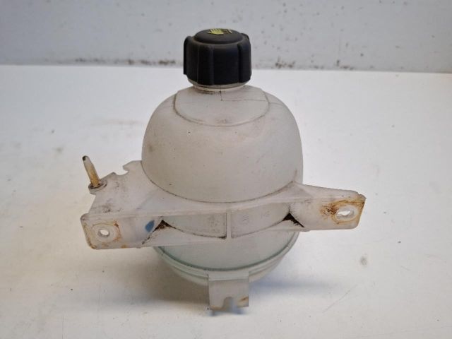 bontott DACIA DUSTER Kiegyenlítő Tartály