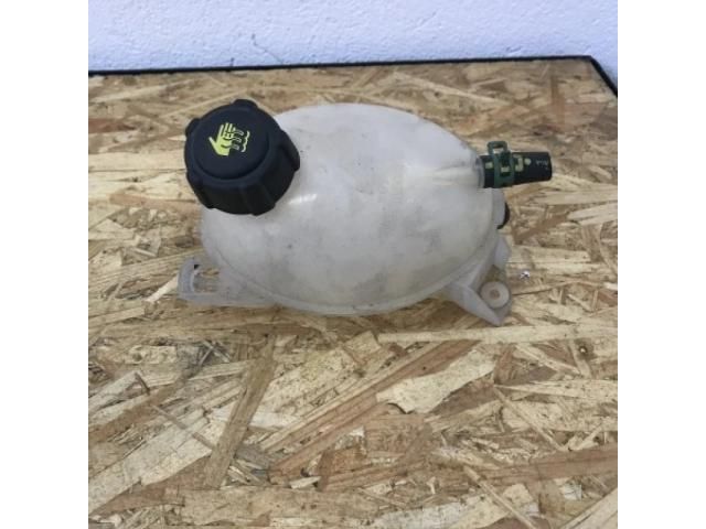 bontott DACIA DUSTER Kiegyenlítő Tartály