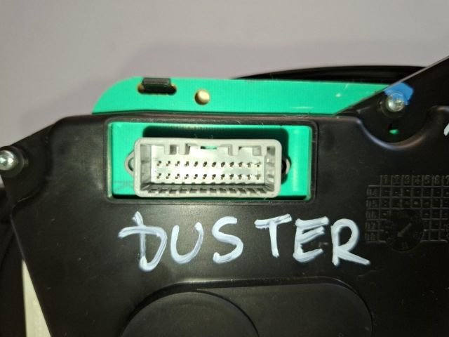 bontott DACIA DUSTER Kilométeróra