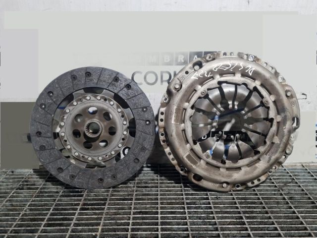 bontott DACIA DUSTER Kuplung Szett (Szerkezet, Tárcsa)