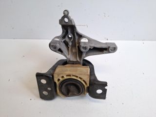 bontott DACIA DUSTER Motor Tartó Bak Jobb