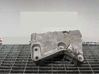 bontott DACIA DUSTER Motor Tartó Bak (Pozíciófüggetlen)