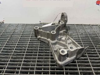 bontott DACIA DUSTER Motor Tartó Bak (Pozíciófüggetlen)