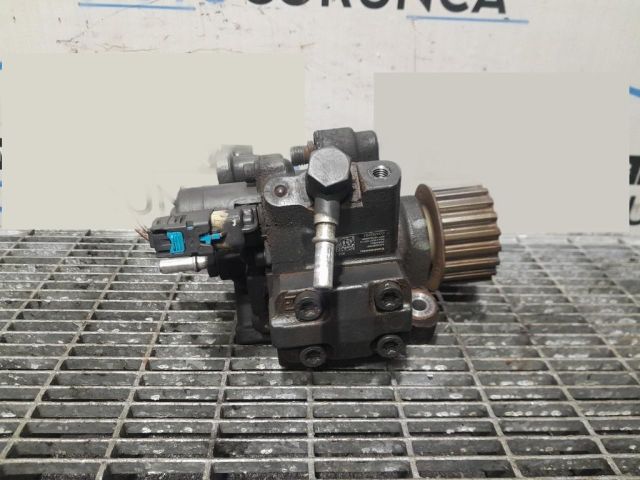 bontott DACIA DUSTER Nagynyomású Szivattyú