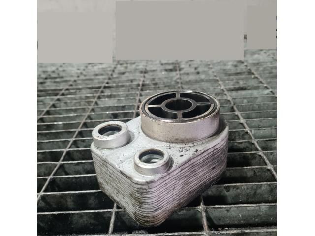 bontott DACIA DUSTER Olajhűtő