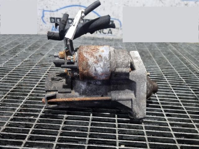 bontott DACIA DUSTER Önindító