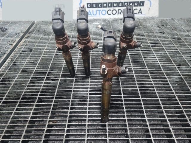 bontott DACIA DUSTER Porlasztó (1 db)