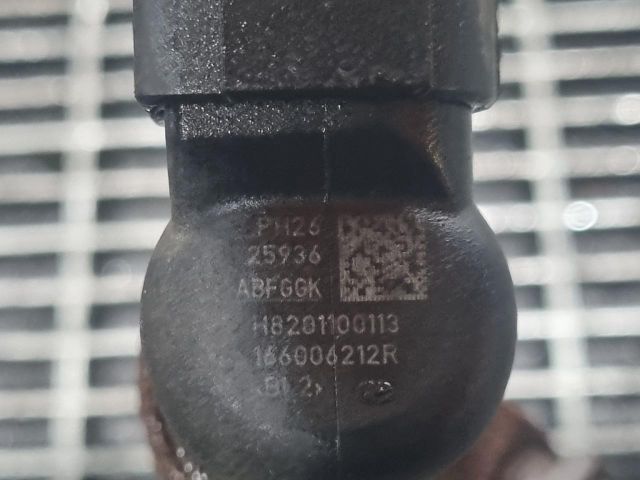 bontott DACIA DUSTER Porlasztó (1 db)