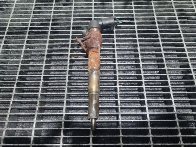 bontott DACIA DUSTER Porlasztó (1 db)