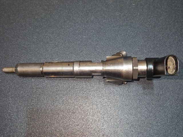 bontott DACIA DUSTER Porlasztó (1 db)