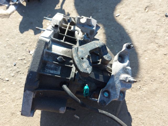 bontott DACIA DUSTER Váltó (Mechanikus)