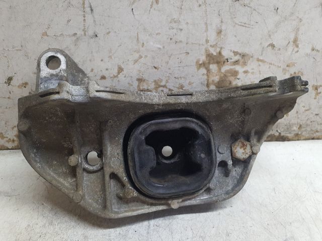 bontott DACIA DUSTER Váltó Tartó Bak (Pozíciófüggetlen)