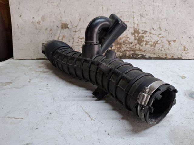 bontott DACIA DUSTER Légbeömlő Cső